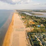 Wonderful Apartment 300 Meters From The Beach